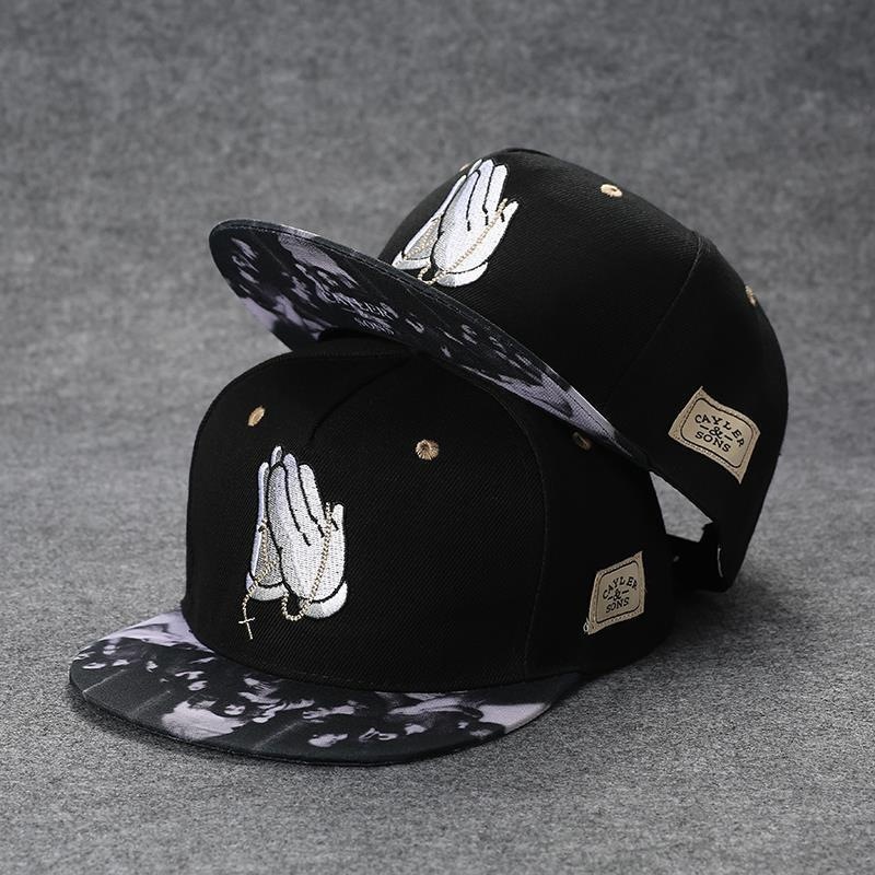 Nieuwe Hot Sales Geborduurde B - Men'S Accessories On Sale recensie en prijs